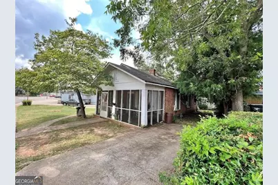 304 Cotton Avenue, Thomaston, GA 30286 - Photo 1