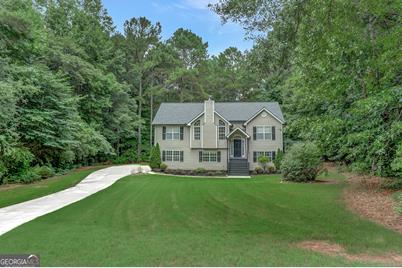 35 Applewood Court, Newnan, GA 30263 - Photo 1