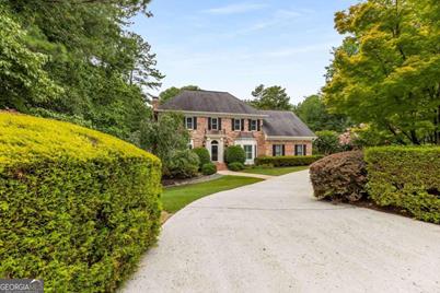 360 Spindle Court, Sandy Springs, GA 30350 - Photo 1