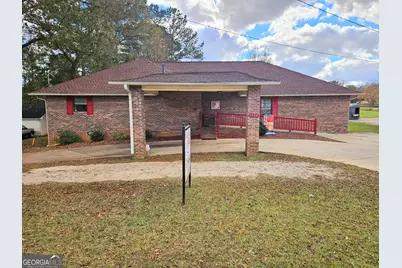 1402 Dogwood Circle, West Point, GA 31833 - Photo 1