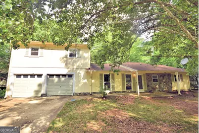 132 Terri Road, Lagrange, GA 30240 - Photo 1