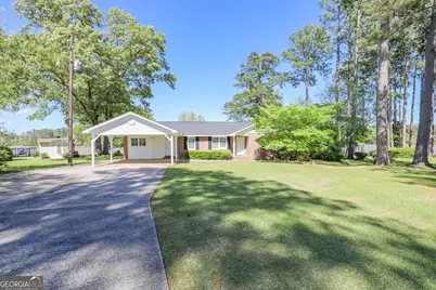 229 Lakeshore Circle, Milledgeville, GA 31061 - Photo 1