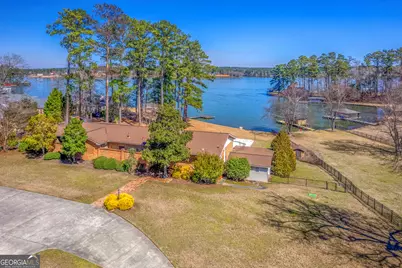 185 E Lakeview Drive NE, Milledgeville, GA 31061 - Photo 1