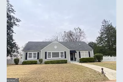 300 Avenue D, West Point, GA 31833 - Photo 1