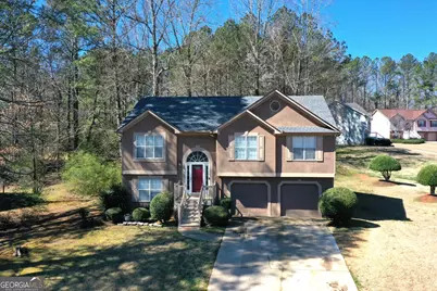 1630 Versailles Drive SW, Atlanta, GA 30331 - Photo 1