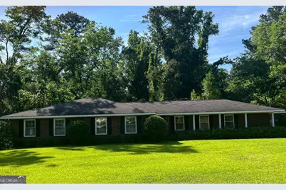 256 Wells Circle, Dublin, GA 31021 - Photo 1