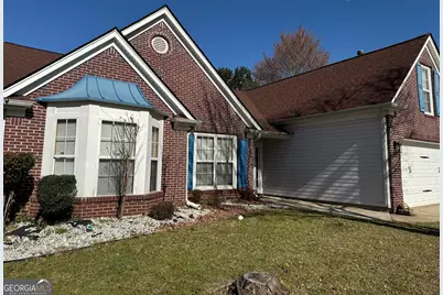 8827 Lake Road, Union City, GA 30291 - Photo 1