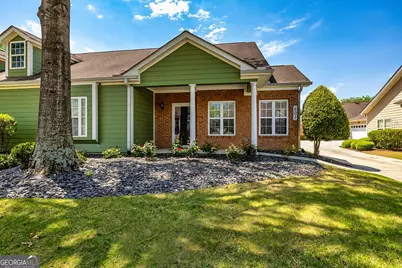 601 Commonwealth Circle, Newnan, GA 30263 - Photo 1