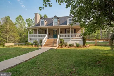 211 Carriage House Lane, Hogansville, GA 30230 - Photo 1