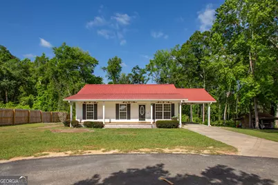 19 Live Oak Lane, Waycross, GA 31503 - Photo 1