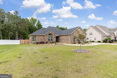 303 Collins Estate Avenue, Centerville, GA 31028 - Photo 1