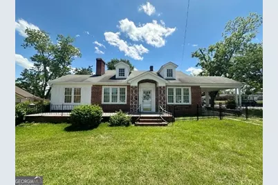 327 W Church Street, Swainsboro, GA 30401 - Photo 1