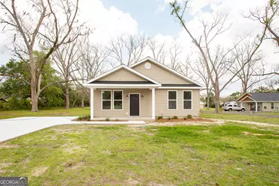 322 Walker Street, Blackshear, GA 31516 - Photo 1