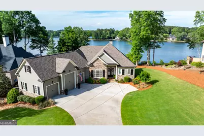 155 Peninsula Circle, Newnan, GA 30263 - Photo 1