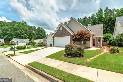 114 Hunterian Place, Newnan, GA 30265 - Photo 1