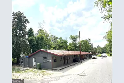 Apt E Oak Street, Jesup, GA 31546 - Photo 1