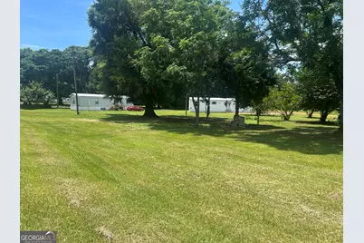 18 Capital Square Drive, Hawkinsville, GA 31036 - Photo 1