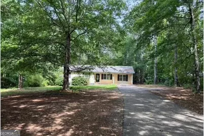 220 Eve Circle, Griffin, GA 30224 - Photo 1