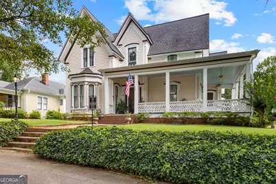 42 W Washington Street, Newnan, GA 30263 - Photo 1