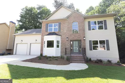 645 Legend Court SW, Atlanta, GA 30331 - Photo 1