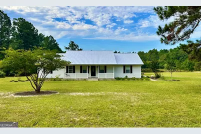 4525 Oakview Road, Waycross, GA 31503 - Photo 1