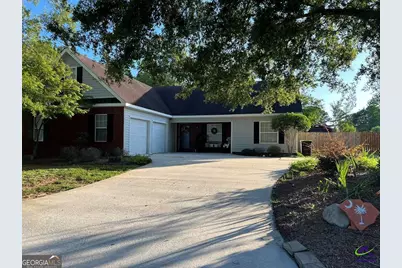 148 Knights Bridge, Warner Robins, GA 31093 - Photo 1