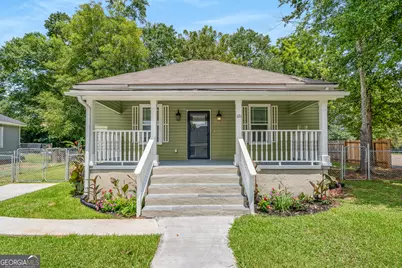 121 Peachtree Street, Griffin, GA 30223 - Photo 1