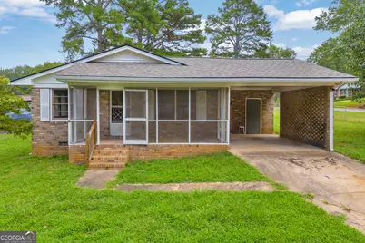 16 Leigh Street, Commerce, GA 30529 - Photo 1