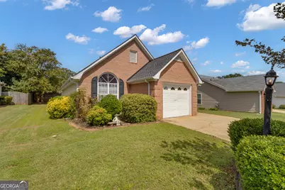10 Greentree Drive, Newnan, GA 30265 - Photo 1