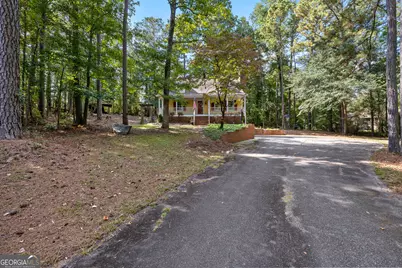 15 Forest Place, Newnan, GA 30263 - Photo 1