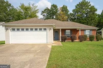124 Colony Circle, Fort Oglethorpe, GA 30742 - Photo 1
