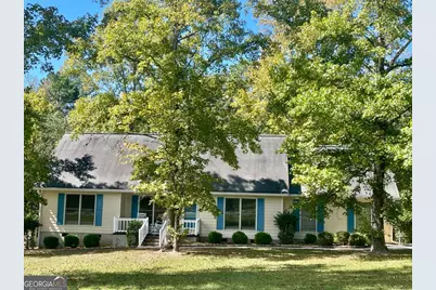 104 N Cambridge Drive NE, Milledgeville, GA 31061 - Photo 1