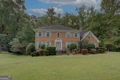 5633 Fox Den Trail, Lithonia, GA 30038 - Photo 1