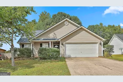 14 Huntington Drive, Grantville, GA 30220 - Photo 1