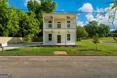 621 Arthur Street, Lagrange, GA 30241 - Photo 1