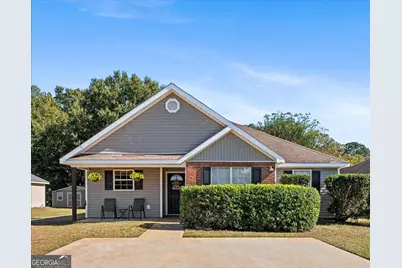 302 Strawbridge Lane, Bonaire, GA 31005 - Photo 1