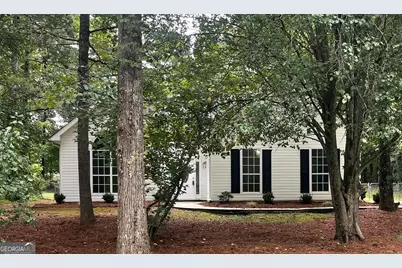 288 Winthrop Drive, Sharpsburg, GA 30277 - Photo 1