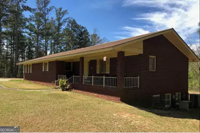 2128 N Jefferson Street NE, Milledgeville, GA 31061 - Photo 1