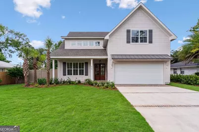 638 Dellwood Avenue, Saint Simons, GA 31522 - Photo 1