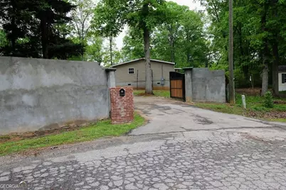 208 Holliday Way, Carrollton, GA 30116 - Photo 1