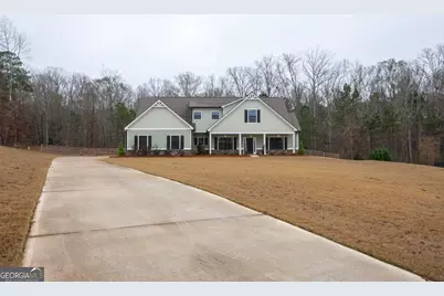 298 Walden Pond Trail, Senoia, GA 30276 - Photo 1