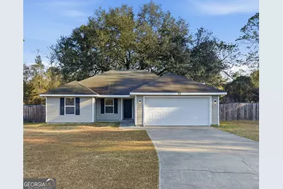 929 Pineland Avenue, Hinesville, GA 31313 - Photo 1