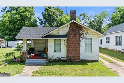 129 W Ellawood Avenue, Cedartown, GA 30125 - Photo 1