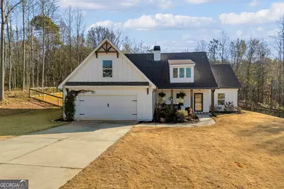 223 Maple Drive, Commerce, GA 30529 - Photo 1