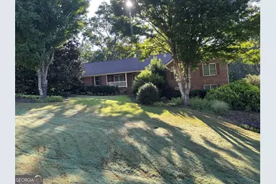 726 Wesley Circle, Toccoa, GA 30577 - Photo 1