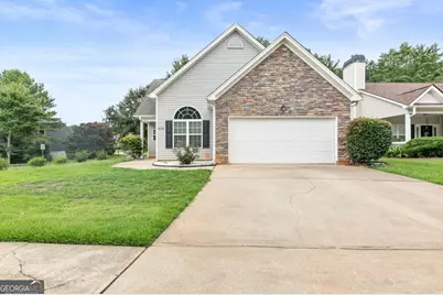 502 Hunterian Place, Newnan, GA 30265 - Photo 1