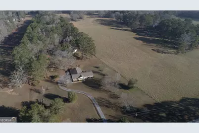 910 Line Creek Road, Senoia, GA 30276 - Photo 1