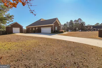 706 Victoria Circle, Warner Robins, GA 31088 - Photo 1