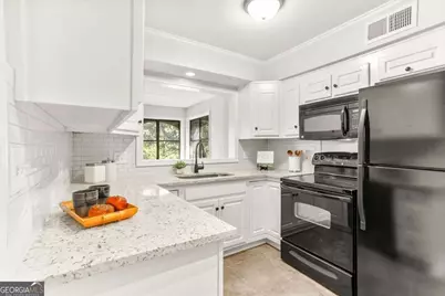 61 Lamsden Lane NW, Atlanta, GA 30327 - Photo 1