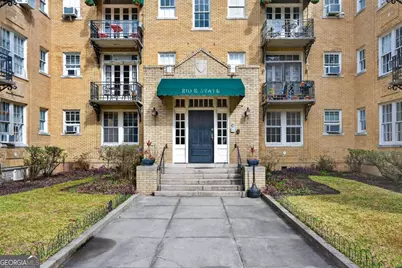 210 E State Street #18, Savannah, GA 31401 - Photo 1